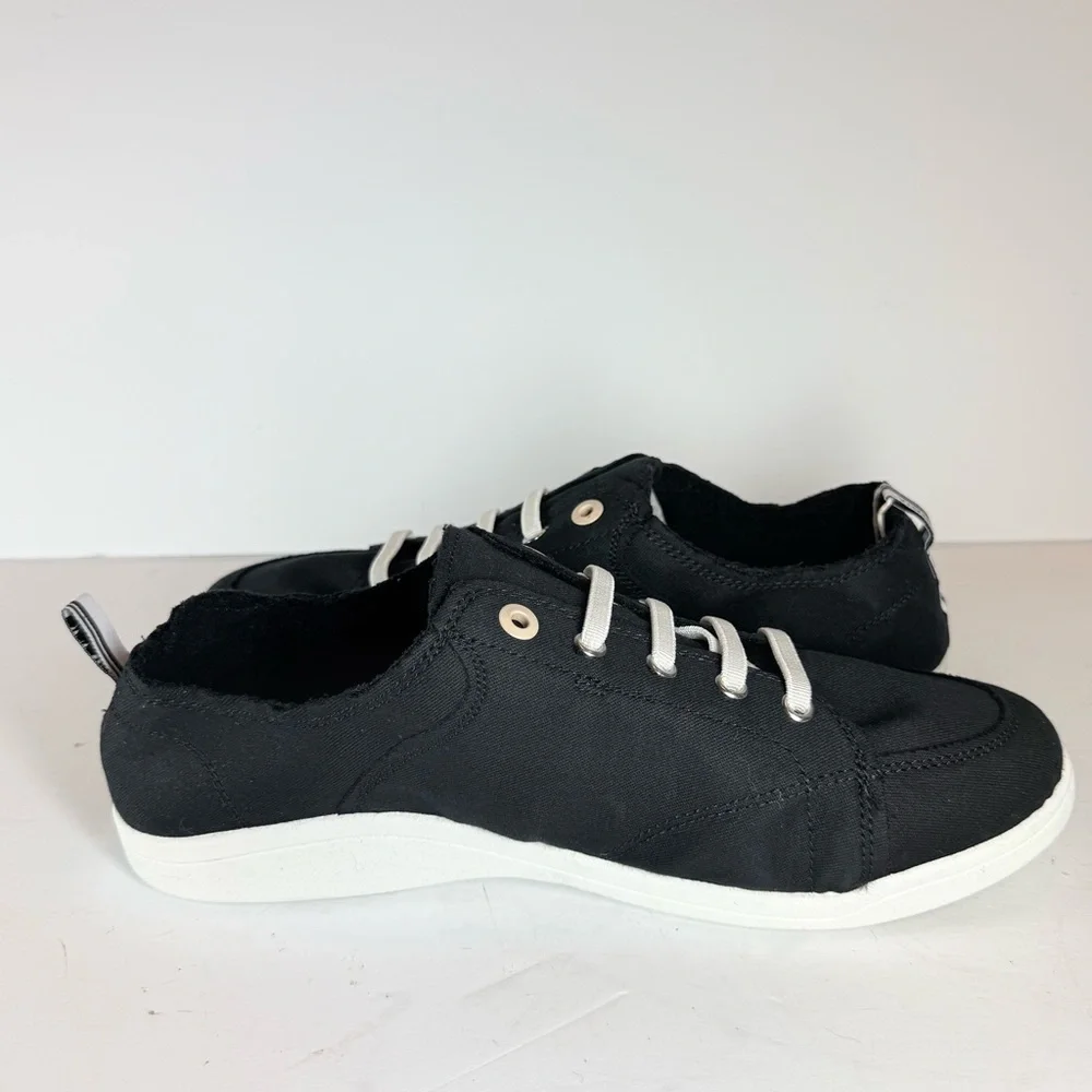 NWT Vionic Black Canvas Comfort Sneakers‎ Women’s Size 12